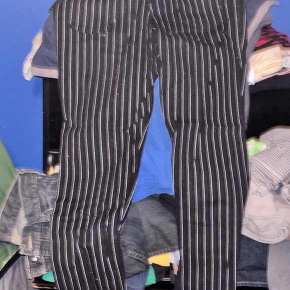 Run and Fly. Low rider stretch pinstripe unisex skinny jeans. - Picture 4 of 8